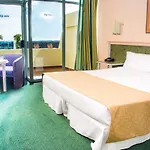 Beatriz Costa & Hotell