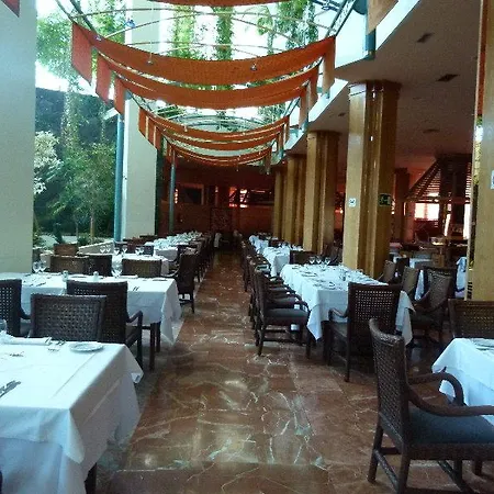 Beatriz Costa & 4* Costa Teguise