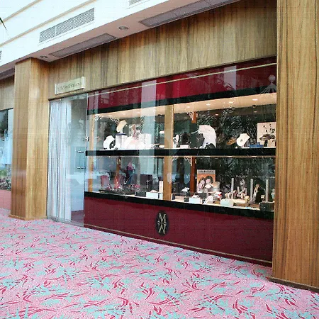 Beatriz Costa & Ξενοδοχείο 4*