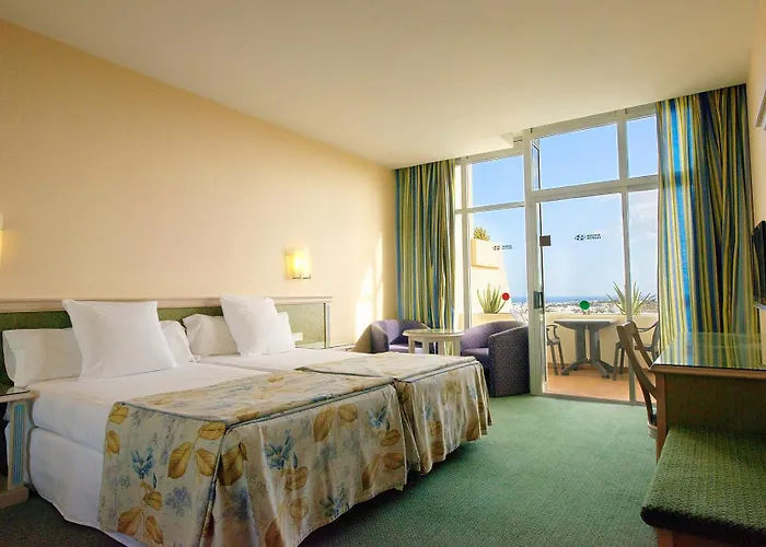 Beatriz Costa & 4* Costa Teguise