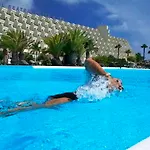 Beatriz Costa & Ξενοδοχείο Costa Teguise