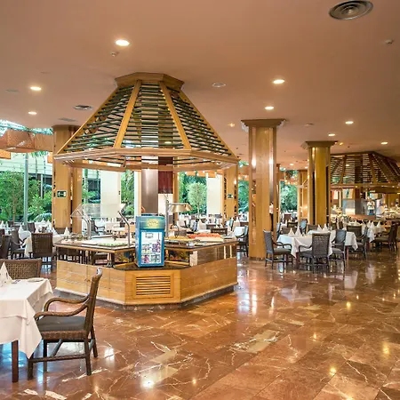 Beatriz Costa & Hotel Costa Teguise