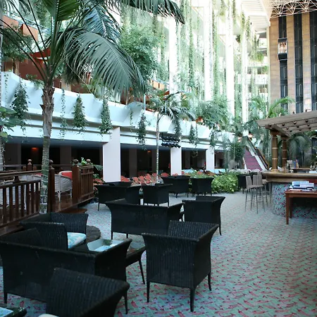 Beatriz Costa & 4* Costa Teguise