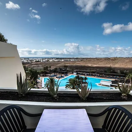 Beatriz Costa & Hotel Costa Teguise