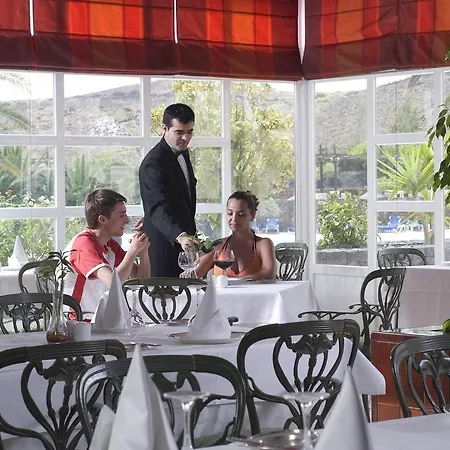 Beatriz Costa & Hotel Costa Teguise