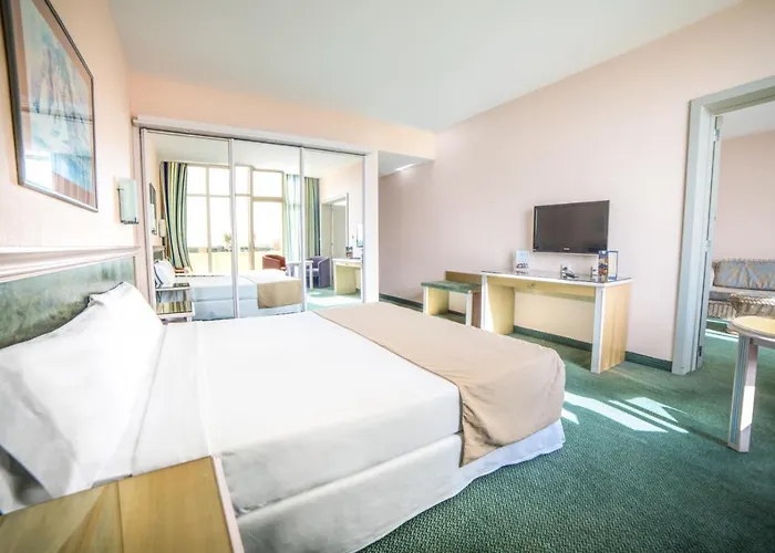 Hotel Beatriz Costa &