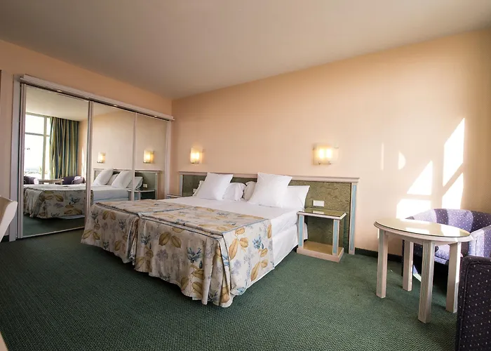 Beatriz Costa & Costa Teguise