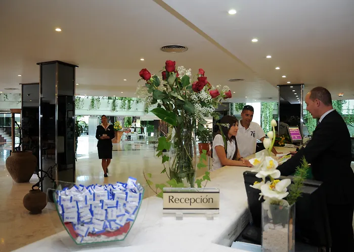 Hotel Beatriz Costa & 4*