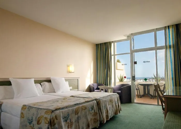 Beatriz Costa & 4* Costa Teguise