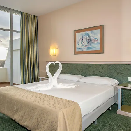 Beatriz Costa & Hotell