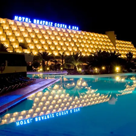 Beatriz Costa & Hotel 4*