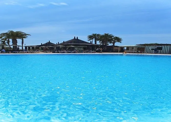 Beatriz Costa & Ξενοδοχείο Costa Teguise