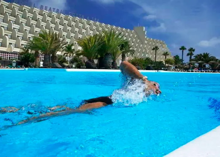 Beatriz Costa & Ξενοδοχείο Costa Teguise