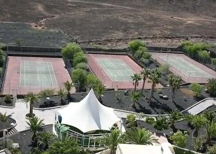 Ξενοδοχείο Beatriz Costa & 4*